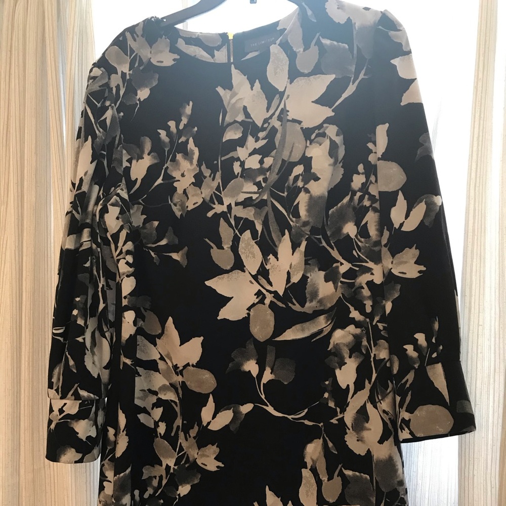Pretty dress for work or any other event
